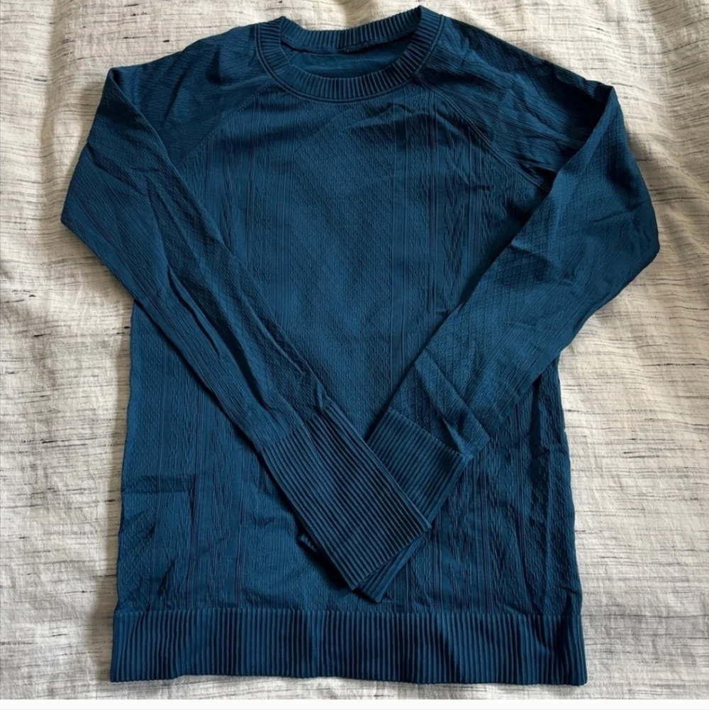 Lululemon Rest Less Pullover Carbon Blue - Picture 2 of 4